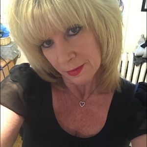 Meet your Posher, Diane